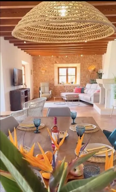 Finca Reina De La Isla Fenalitx  España