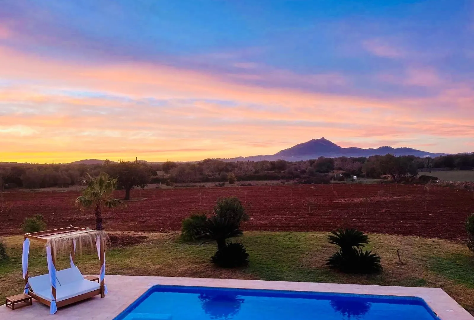 Finca Reina De La Isla Fenalitx  Сasa de vacaciones