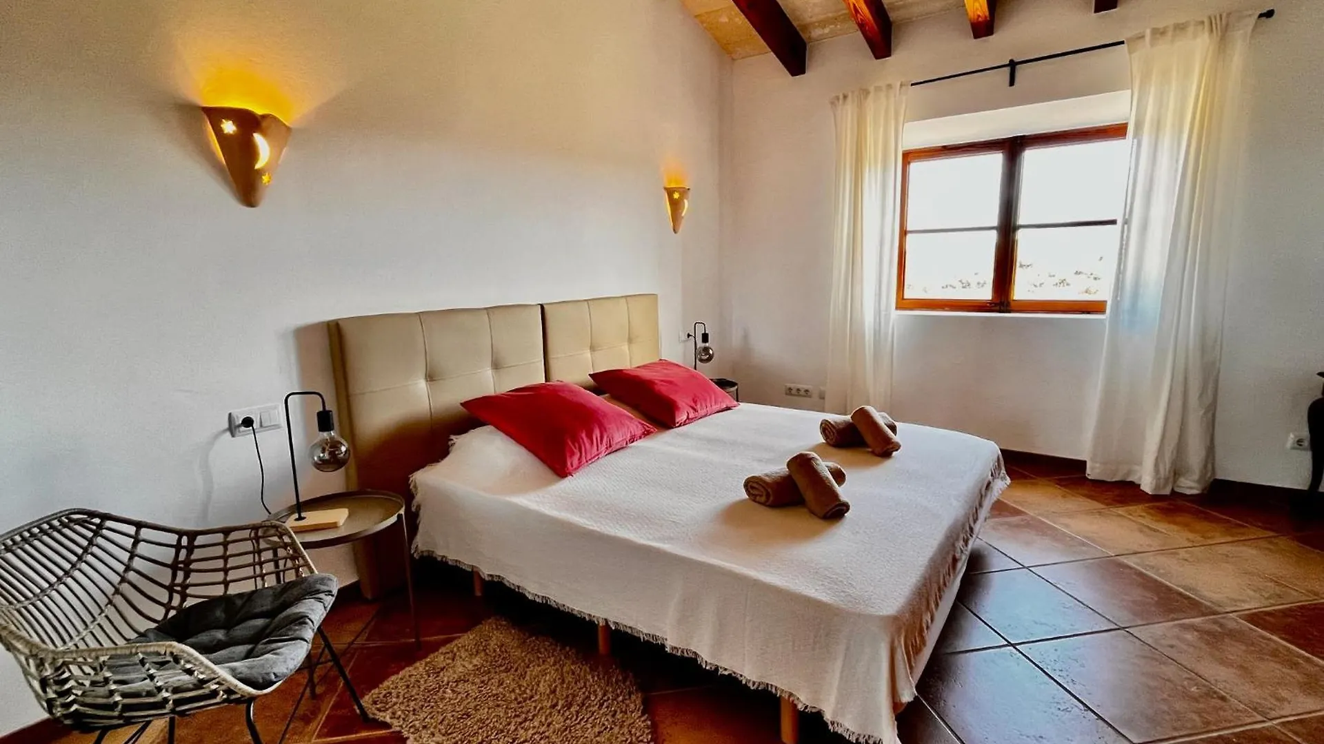 Finca Reina De La Isla Fenalitx  Сasa de vacaciones